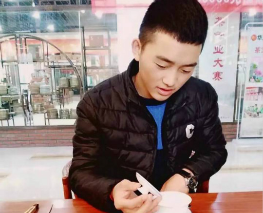 他用前半生讀懂了我，我用后半生贈你們歲月靜好