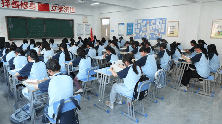 初高中畢業(yè)生請注意!新華“六好校園”,速來看看!
